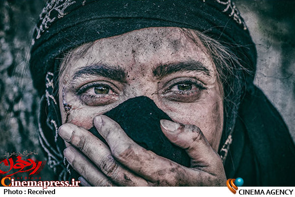 عکس/گریم بهنوش طباطبایی در «ماجرای نیمروز؛ رد خون» بهنوش طباطبایی در «ماجرای نیمروز؛ رد خون»