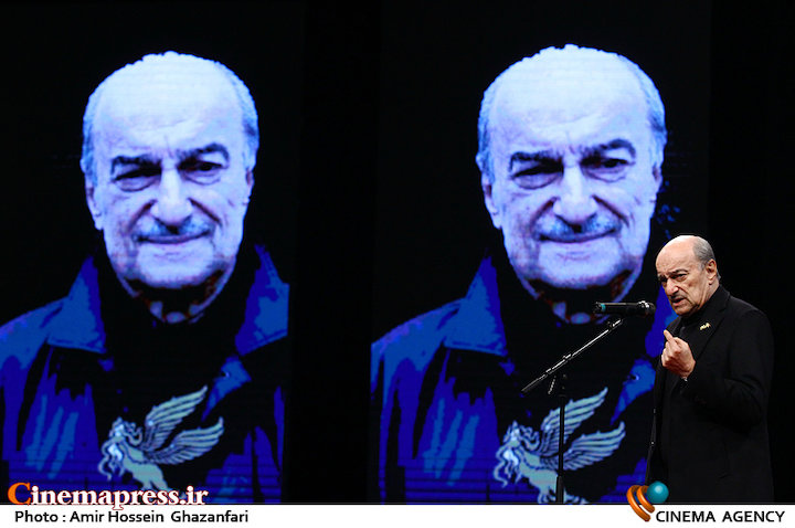 خسرو خسروشاهی در افتتاحیه سی‌وهفتمین جشنواره فیلم فجر