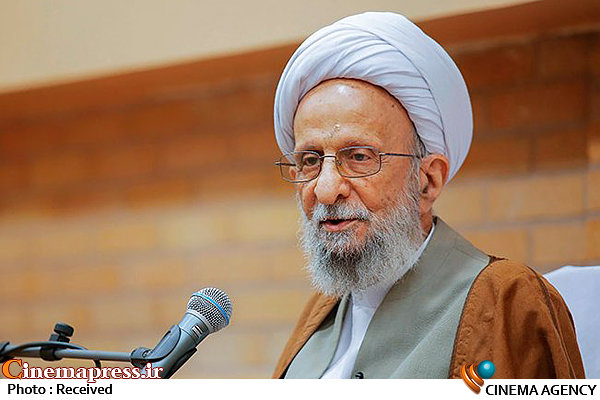 بزرگداشت جناب آقای مصباح به معنای زنده نگه داشتن راه ایشان است/ برخی آثار مکتوب ایشان باید در ذهن جایگزین شود و در ذهن مخاطب بنشیند آیت الله مصباح یزدی