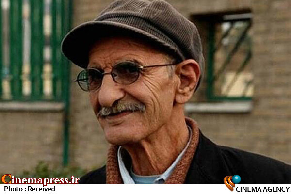 پیکر احمد پورمخبر در قطعه هنرمندان آرام گرفت احمد پورمخبر