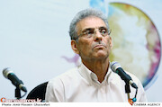 بیژن کامکار در نشست خبری نهمین جشنواره بین المللی «دف نوای رحمت»