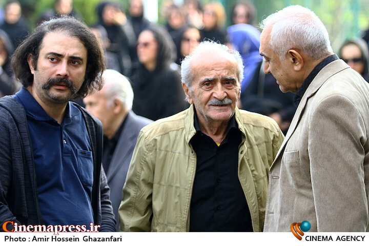 با دوبله است که کیفیت اثر دوچندان میشود ایرج رضایی در مراسم تشییع پیکر مرحوم «بیژن علیمحمدی»