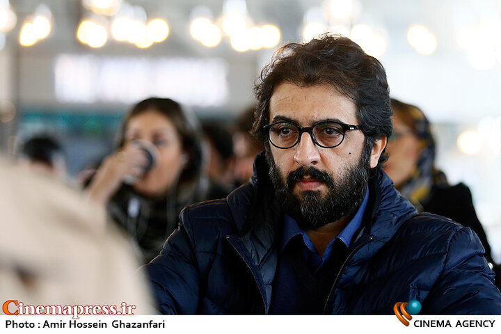 بهروز شعیبی در مراسم قرعه‌کشی جدول سینمای رسانه در سی‌وهشتمین جشنواره فیلم فجر
