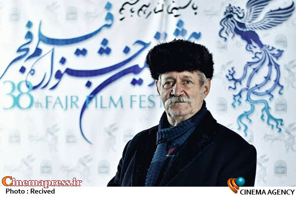 آتش تقی پور در عوامل فیلم های سی و هشتمین جشنواره فیلم فجر در موزه سینما
