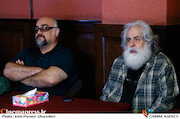 محمد رحمانیان و کاوه آهنین جان در نشست خبری نمایش«عشق روزهای کرونا»