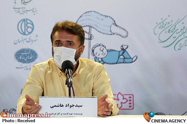 ۱۵۰ سلبریتی دیگر تبلیغ خرید خانه در دبی را انجام داده بودند سیدجواد هاشمی در نشست خبری فیلم سینمایی «جزیره فضایی؛ تورنادو۲»