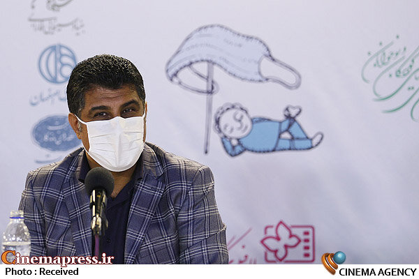 اگر قرار است کارگردان و تهیهکننده فیلمی را بسازد که فقط خودش و خانوادهاش نگاه کنند همان بهتر که آن اثر ساخته نشود ابراهیم عامریان در نشست خبری فیلم سینمایی «نارگیل»