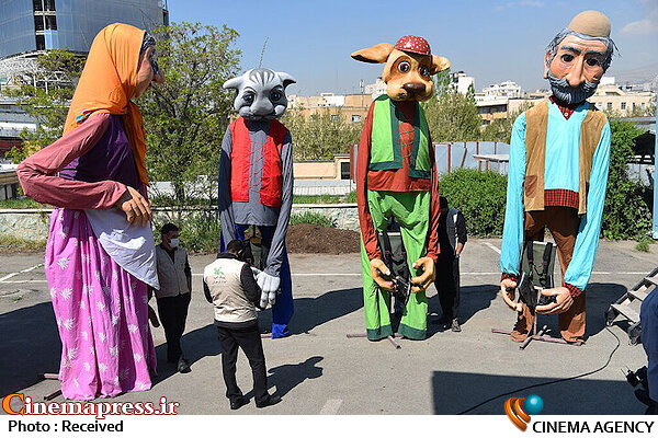 دلیل عمر کوتاه شخصیتهای نمایشی و هنری این است که این شخصیتها در زنجیره کالاهای فرهنگی قرار نگرفتند کانون پرورش فکری کودکان و نوجوانان