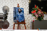 مراسم یادبود زنده یاد اشکان منصوری در چهارمین روز سی و هشتمین جشنواره جهانی فیلم فجر