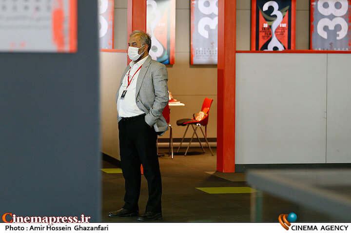 محمدمهدی عسگرپور در هشتمین روز سی و هشتمین جشنواره جهانی فیلم فجر