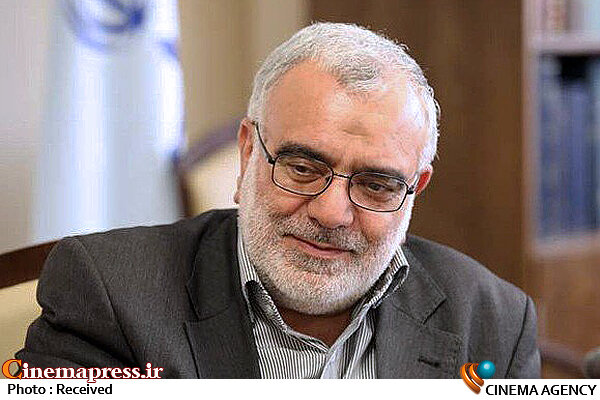 «کودکان» و «نوجوانان» امروز در شرایط متفاوتی رشد میکنند و همین موضوع، مسئولیت مجموعههای فرهنگی و تربیتی را برای شناخت نیازها و هدایت استعدادهای آنان سنگینتر میکند «کودکان» و «نوجوانان» امروز در شرایط متفاوتی رشد میکنند و همین موضوع، مسئولیت مجموعههای فرهنگی و تربیتی را برای شناخت نیازها و هدایت استعدادهای آنان سنگینتر میکند