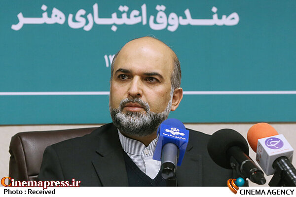 بیش از گذشته خود را موظف می‌دانیم با تمام توان در خدمت هنرمندان باشیم و اجازه ندهیم خللی در روند خدمات و حمایت‌ها ایجاد شود