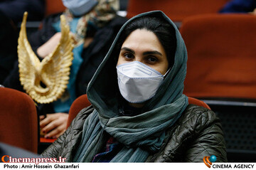 مرجان اشرفی زاده در مراسم اختتامیه دومین جشنواره فیلم کوتاه «سلفی۲۰»