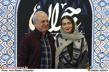 غلامرضا نیکخواه و دخترش در اکران خصوصی سریال «جیران»