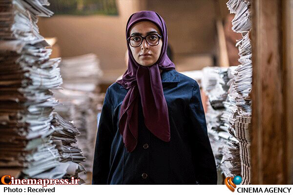 مهشید جوادی در فیلم سینمایی ضد
