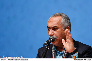 نشست خبری حسین مسافر آستانه دبیر چهلمین جشنواره بین‌المللی تئاتر فجر