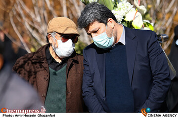 محمد خزاعی و جواد شمقدری در مراسم تشییع پیکر مرحوم «علیرضا سجادپور»