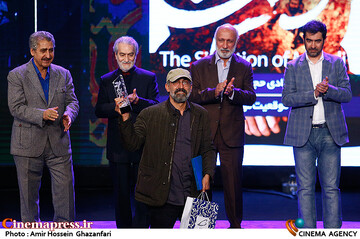 هادی حجازی فر در مراسم اختتامیه چهلمین جشنواره فیلم فجر