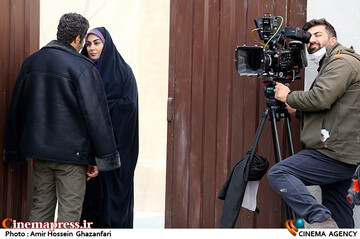 نیلوفر شهیدی و پیام احمدی‌نیا در پشت صحنه مجموعه تلویزیونی «حکم رشد»