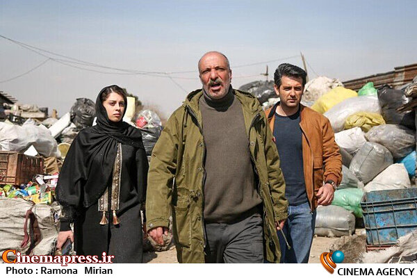 از ادعای «ریلگذاری جدید» تا صدور مجوز تولید و نمایش آثاری مغایر و در تعارض آشکار با «امنیت ملی کشور»