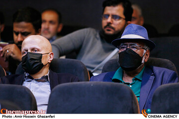 غلامرضا موسوی و مرتضی رزاق كریمی در مراسم بزرگداشت سالگرد شهادت سیدمرتضی آوینی