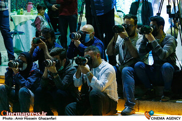 عکاسان حاضر در اختتامیه هفته هنر انقلاب اسلامی