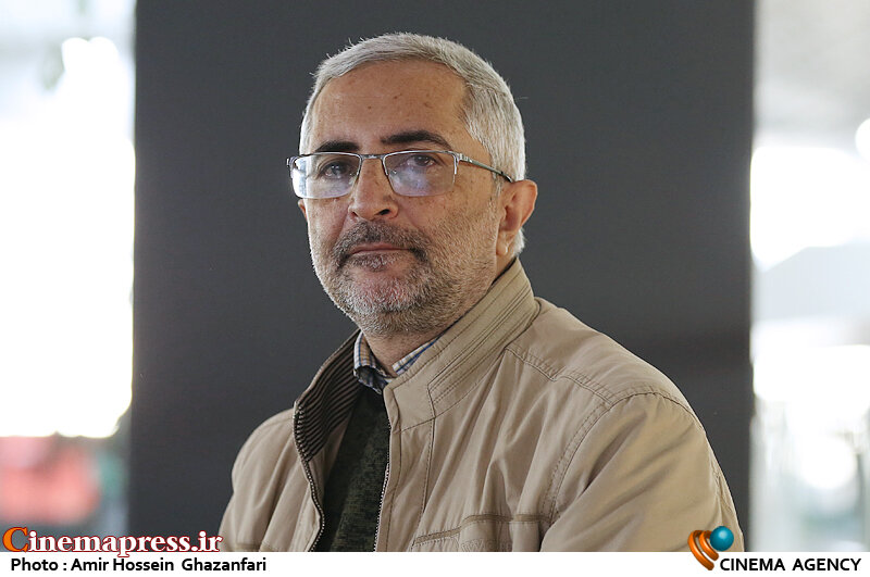 سلطان محمدی: باید بر سر محتوایی که قرار است از ایران اسلامی در جشنواره های خارجی حضور پیدا کند بحث کنیم/ مدیران سینمایی باید محدودیت های سخت گیرانه تری در نظر بگیرند