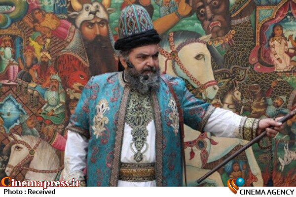 کسانی که ادعای «شاگردی» میکنند نیامده ادعای «مرشدی» دارند/«میدان عمل» قاضی نهایی اجرای نقالی است ابوالفضل ورمزیار