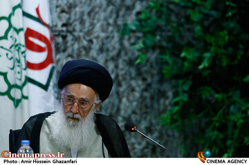 حجت الاسلام و المسلمین  قائم مقامی در نشست تخصصی واکاوی اندیشههای مرحوم نادر طالبزاده