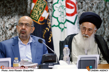 نشست تخصصی واکاوی اندیشههای مرحوم نادر طالبزاده