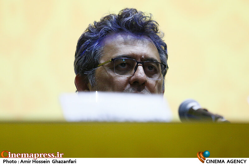 «شورای پروانه نمایش» با تغییر ترکیب خود نسبت به شوراهای گذشته خیلی «پیشرو» عمل میکند و این موجب شد هیچ فیلمی به مشکل بر نخورد! آرش خوشخو در هفتمین فصل پاتوق فیلم کوتاه