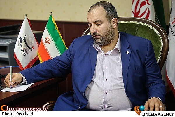 آغوش ما برای هنرمندان انقلابی در زمینه دفاع مقدس، انقلاب اسلامی و مقاومت باز است فرزاد هوشیار پارسیان