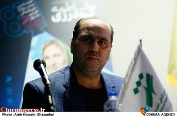 مجتبی احمدی در نشست خبری هشتمین جشنواره بین‌المللی فیلم شهر