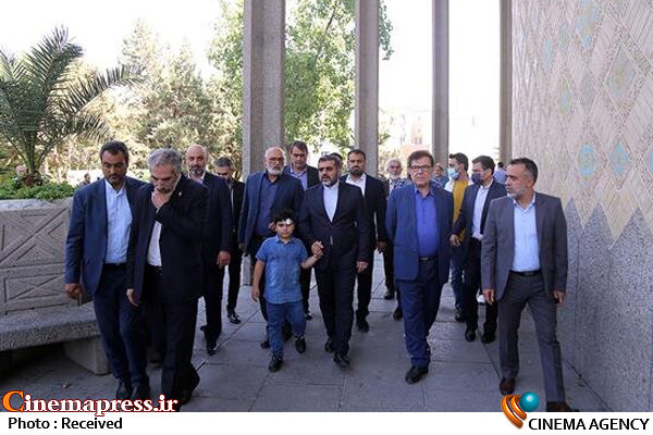 اسماعیلی: سعی میکنیم تا با طرح مساله در دولت، خارج از بودجههای وزارتخانه، بودجهای متمرکز به منظور ارتقا مجموعه اختصاص دهیم محمدمهدی اسماعیلی؛ تیاتر شهر