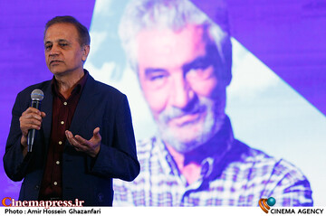 محسن محسنی‌نسب در مراسم افتتاحیه هشتمین جشنواره بین‌المللی فیلم شهر