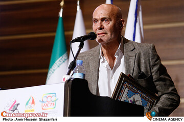 جمشید هاشم پور در اختتامیه سیزدهمین جشنواره بین‌المللی فیلم‌های ورزشی ایران