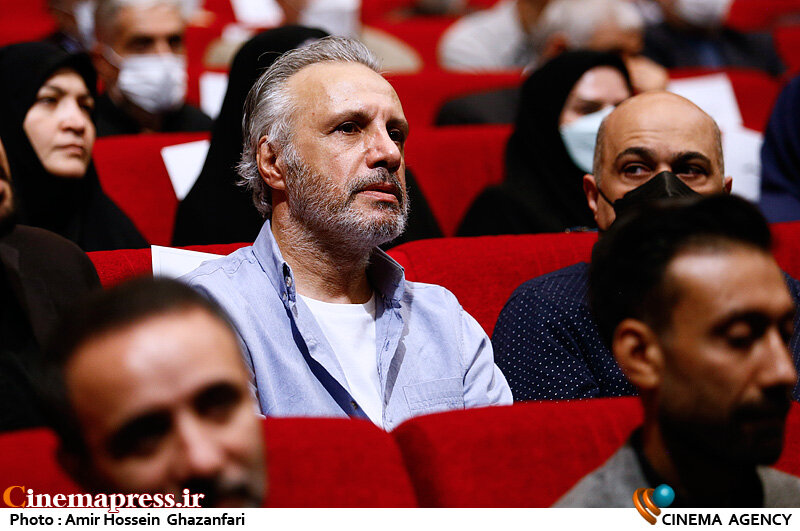 وضعیت سینمای کودک و نوجوان «فاجعه» است/ شرایط در حالحاضر به جایی رسیده است که من هنرمند باید «کاسه به دست» باشم! وضعیت سینمای کودک و نوجوان «فاجعه» است/ شرایط در حالحاضر به جایی رسیده است که من هنرمند باید «کاسه به دست» باشم!