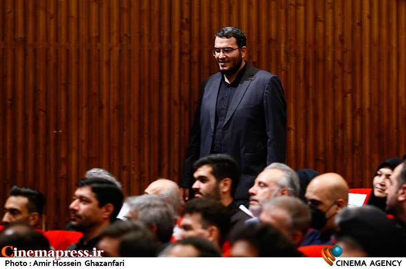 در «ادبیات مقاومت» برای روایت «انسان مقاومت» مرز نداریم! در «ادبیات مقاومت» برای روایت «انسان مقاومت» مرز نداریم!