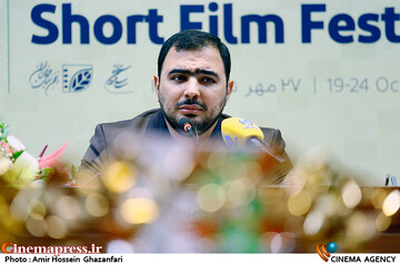 مهدی آذرپندار در نشست خبری سی‌ونهمین جشنواره فیلم کوتاه تهران