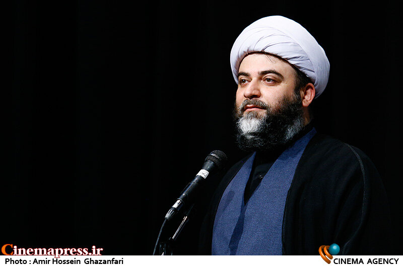 «دین» از منظر «امام» صرفاً مجموعهای از باورهای فردی نبود بلکه باید در جامعه و نظام حکمرانی تحقق یابد./ «اقامه قسط» بدون «قیام» و «استقامت» ممکن نیست «دین» از منظر «امام» صرفاً مجموعهای از باورهای فردی نبود بلکه باید در جامعه و نظام حکمرانی تحقق یابد./ «اقامه قسط» بدون «قیام» و «استقامت» ممکن نیست