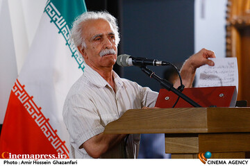 سخنرانی محمدرضا اصلانی در دومین دوره اهدای نشان عالی خورشید