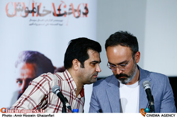 محمدرضا مقدسیان و علی زادمهر در نشست نقد و بررسی فیلم سینمایی «درخت خاموش»