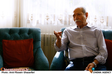 دیدار رئیس سازمان سینمایی با استاد علی نصیریان