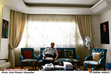 دیدار رئیس سازمان سینمایی با استاد علی نصیریان