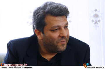 دیدار محمد خزاعی رئیس سازمان سینمایی با استاد علی نصیریان