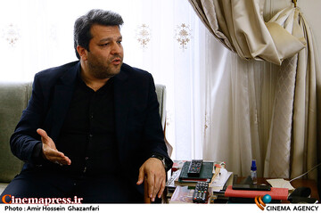 دیدار محمد خزاعی رئیس سازمان سینمایی با استاد علی نصیریان