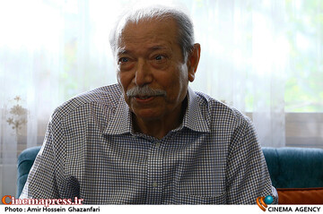 دیدار رئیس سازمان سینمایی با استاد علی نصیریان