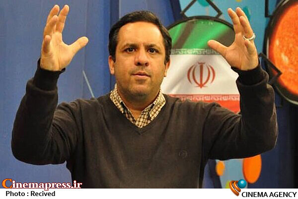مدیر شبکه آموزش: بخشی از «رویانیوم» انجام آزمایشهای علمی و باحال است که من این قسمت را اجرا میکنم! علی عبدالعالی