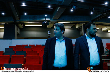 مهدی آذرپندار در بازدید محمد خزاعی از سی و نهمین جشنواره بین‌المللی فیلم کوتاه تهران