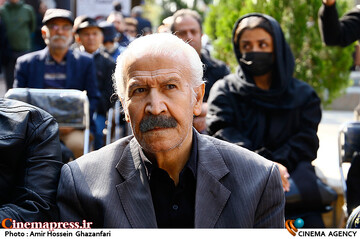 مراسم تشییع پیکر مرحوم <a href='https://sayeb.ir/tag/%d8%ac%d9%84%d8%a7%d9%84-%d9%85%d9%82%d8%a7%d9%85%db%8c'></div>جلال مقامی</a>